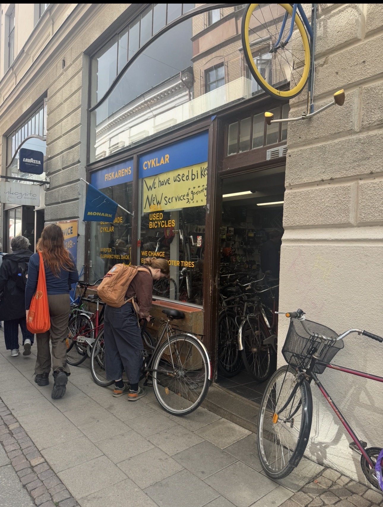 Bag drop-off at Fiskare cyklar _ Lund, Lund