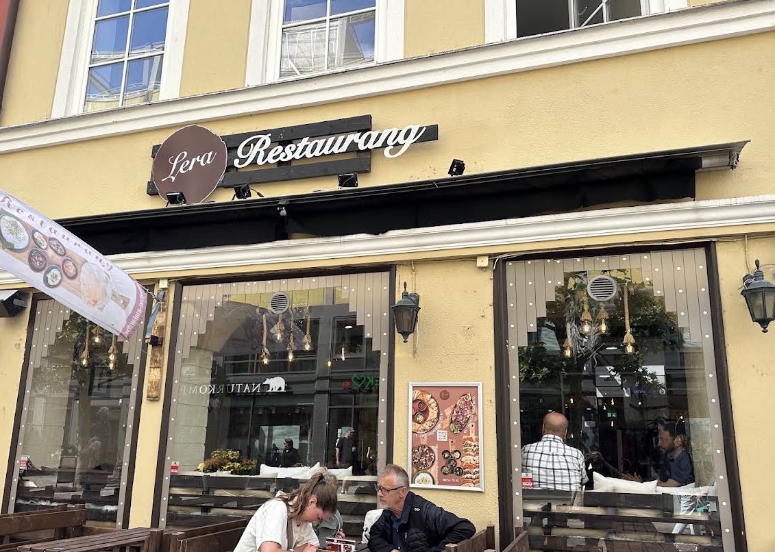 Bag drop-off at Lera Restaurant Malmo Triangel , Malmö