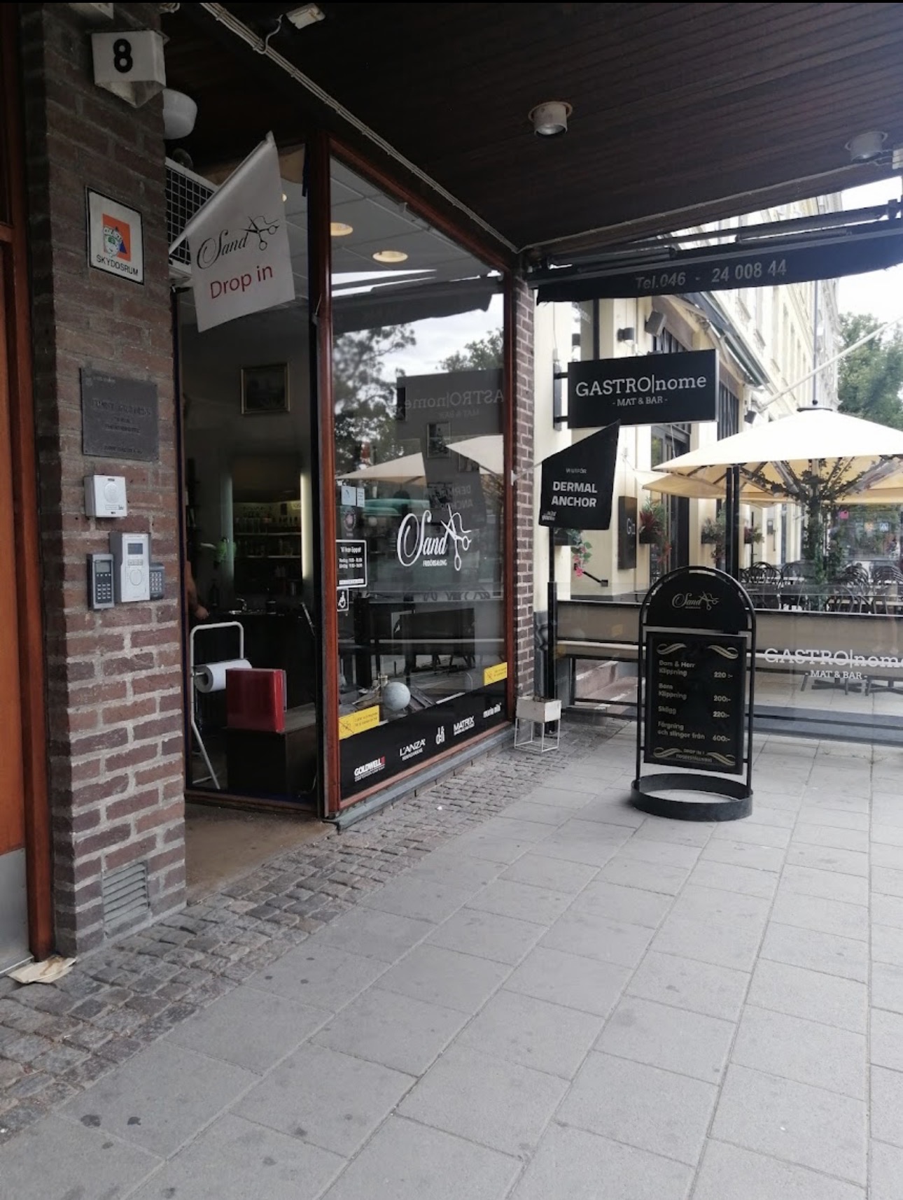 Bag drop-off at Sand Frisörsalong / Lund centralstation , Lund
